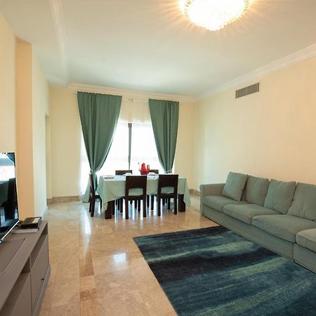 Gorgeous 2Br In Fairmont Apartamento Dubai Exterior foto