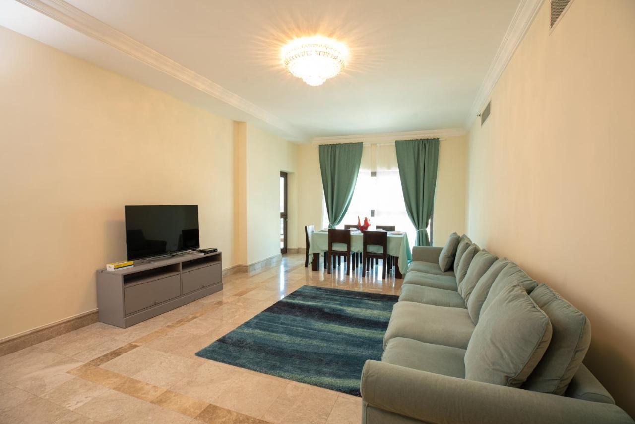 Gorgeous 2Br In Fairmont Apartamento Dubai Exterior foto