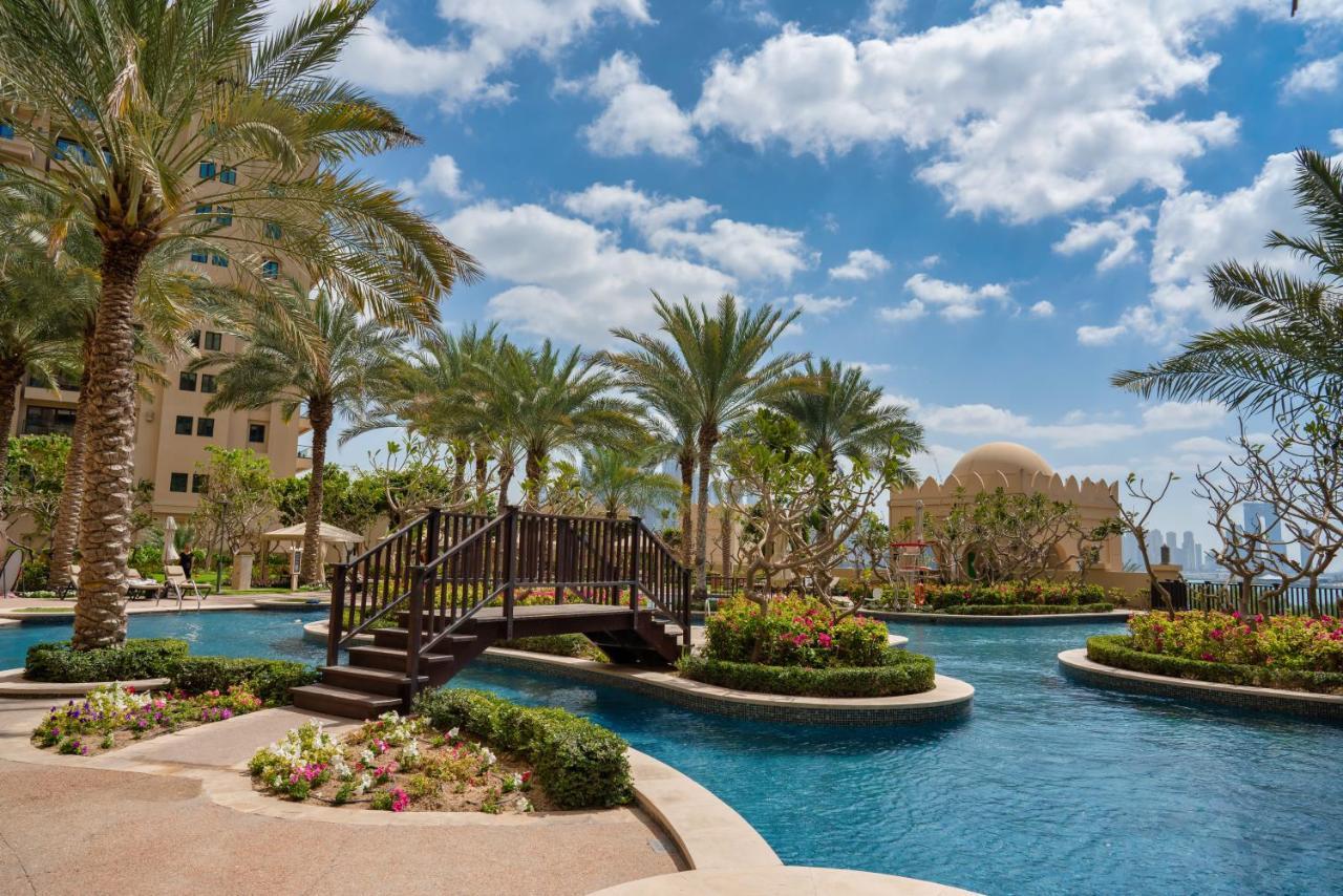 Gorgeous 2Br In Fairmont Apartamento Dubai Exterior foto