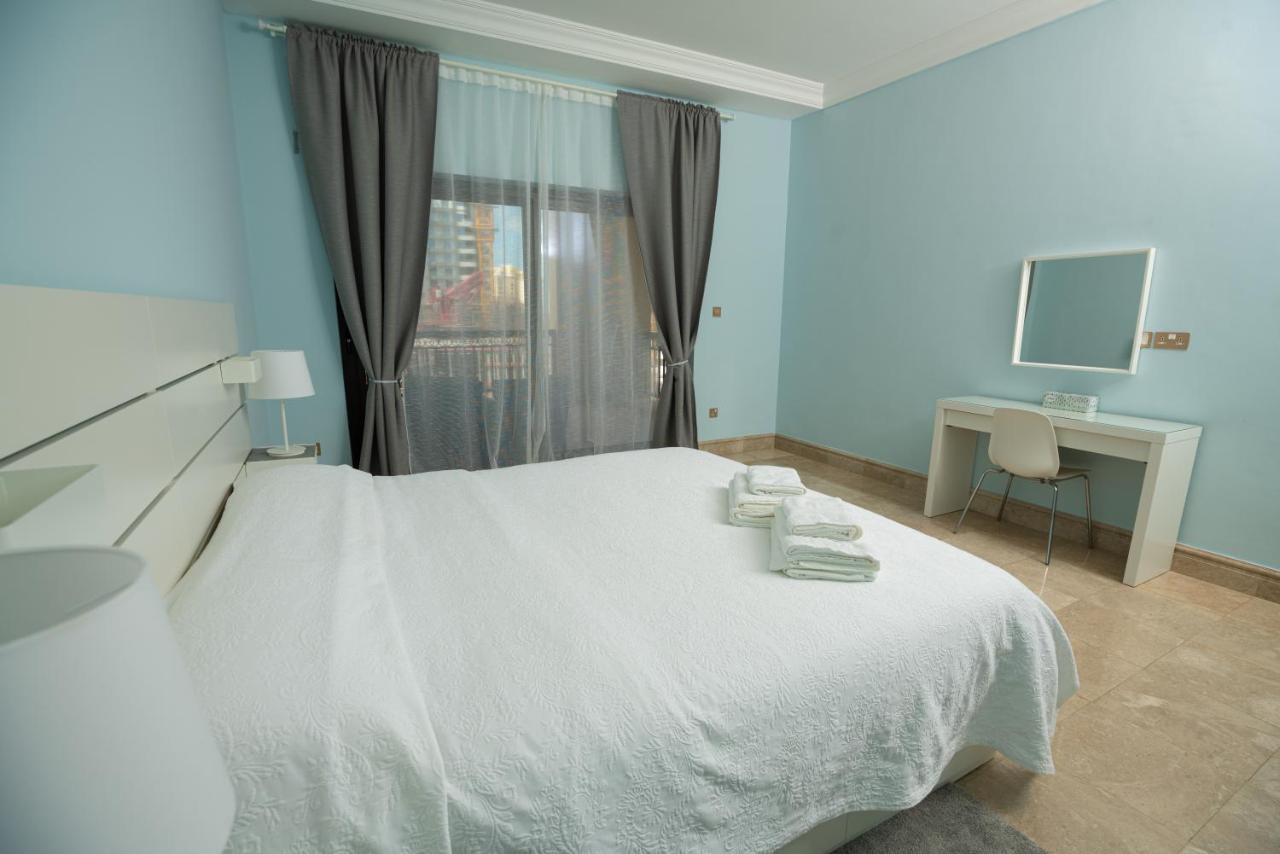 Gorgeous 2Br In Fairmont Apartamento Dubai Exterior foto